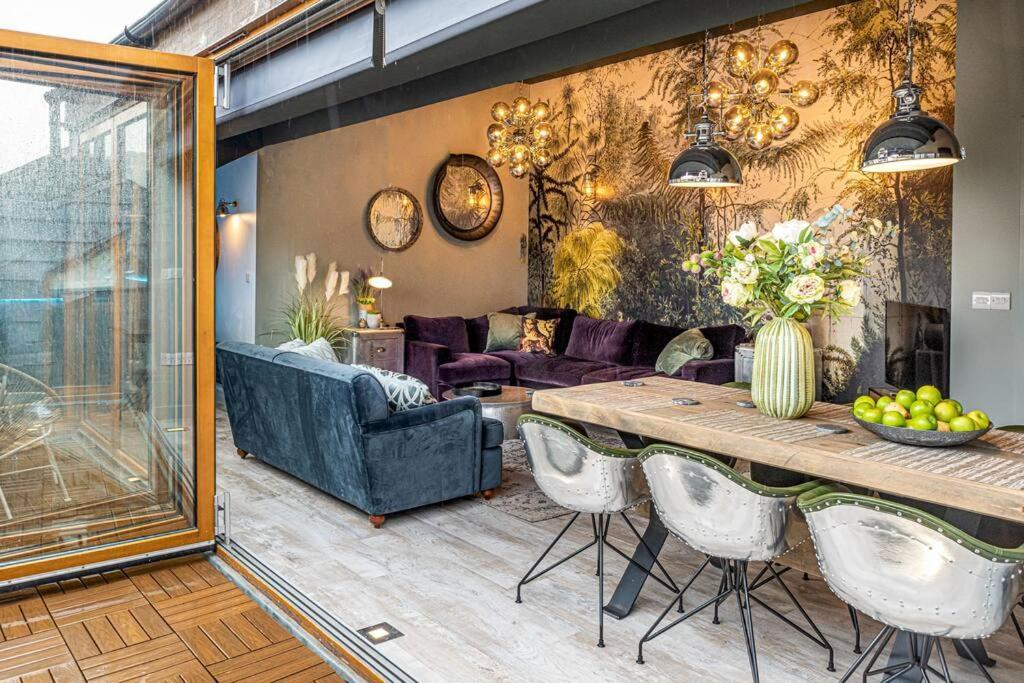 Style & Opulence In Georgian Chapel W Parking Apartment Bath Exterior photo