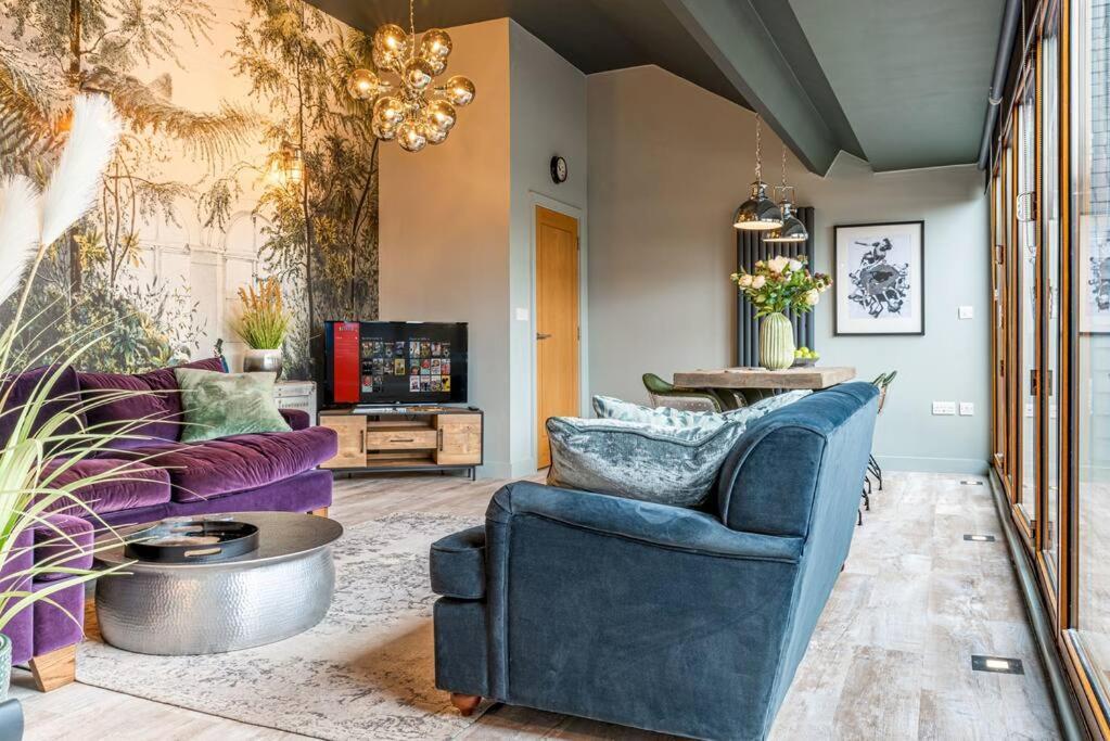 Style & Opulence In Georgian Chapel W Parking Apartment Bath Exterior photo