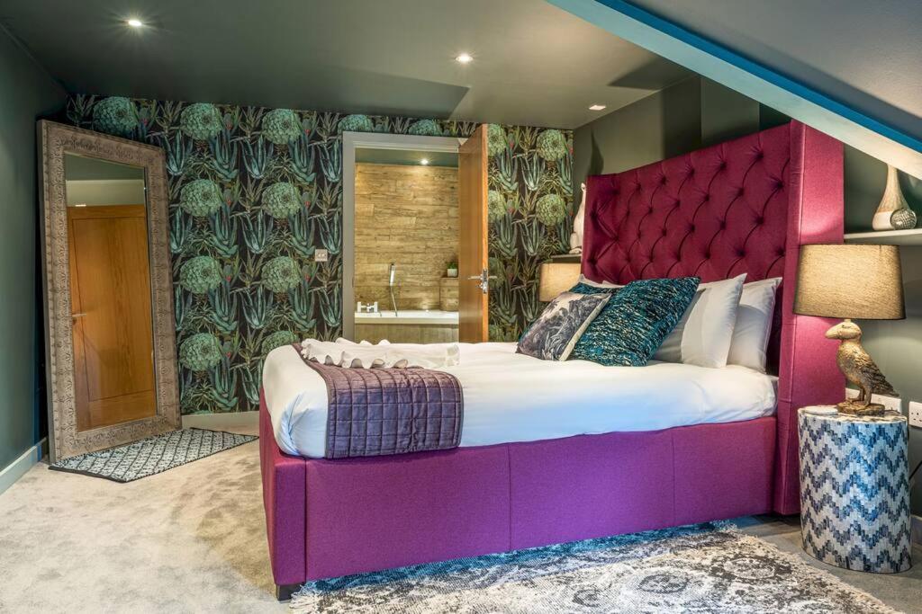 Style & Opulence In Georgian Chapel W Parking Apartment Bath Exterior photo