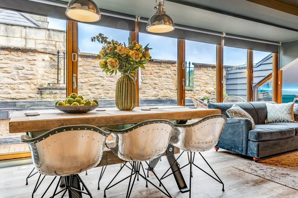 Style & Opulence In Georgian Chapel W Parking Apartment Bath Exterior photo